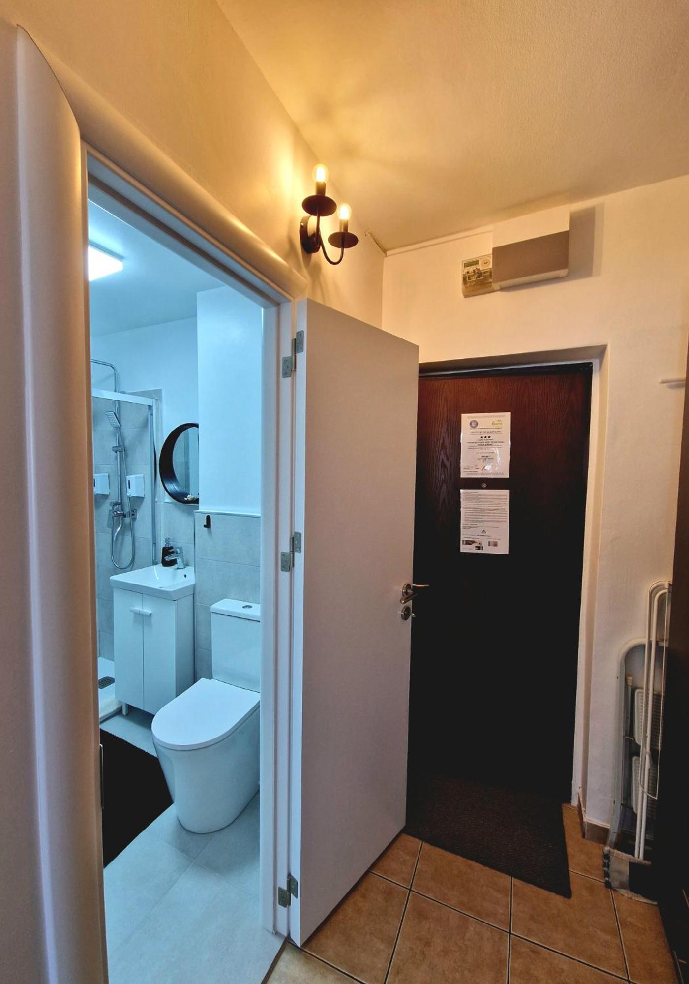 Premium Studio Next To National Arena & Park Бухарест Экстерьер фото